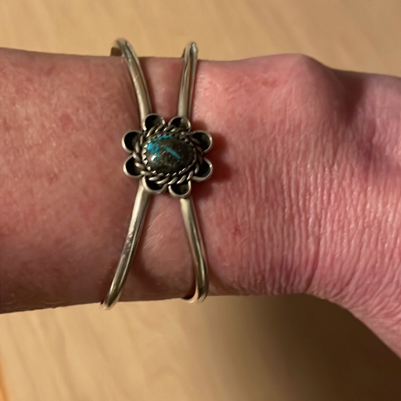 Old Pawn Bisbee Turquoise Sterling Cuff Signed - Picture 3 of 16